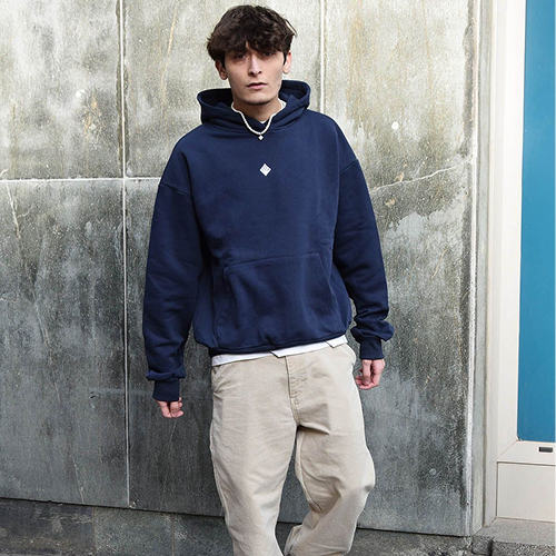 The Fusion of T-Shirts and Hoodies – The Ultimate Streetwear Statement in 2025