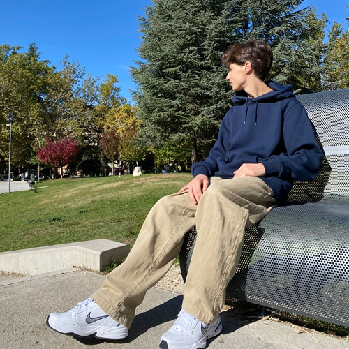 The Hoodie Reimagined – Current Trends and Layering Secrets for 2025